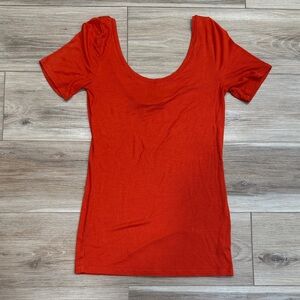 Women's Scoop Neck Top